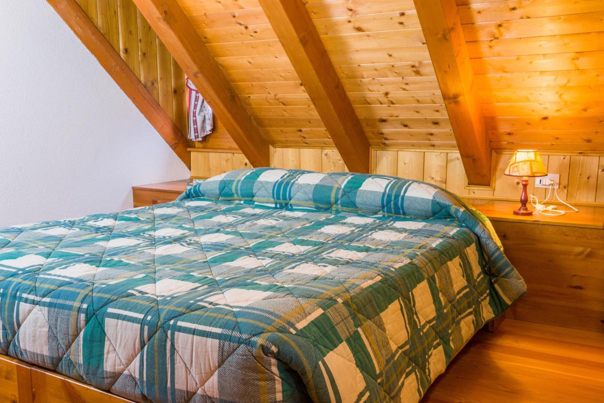 Agriturismo Pian dei Tass Barcis Bagian luar foto