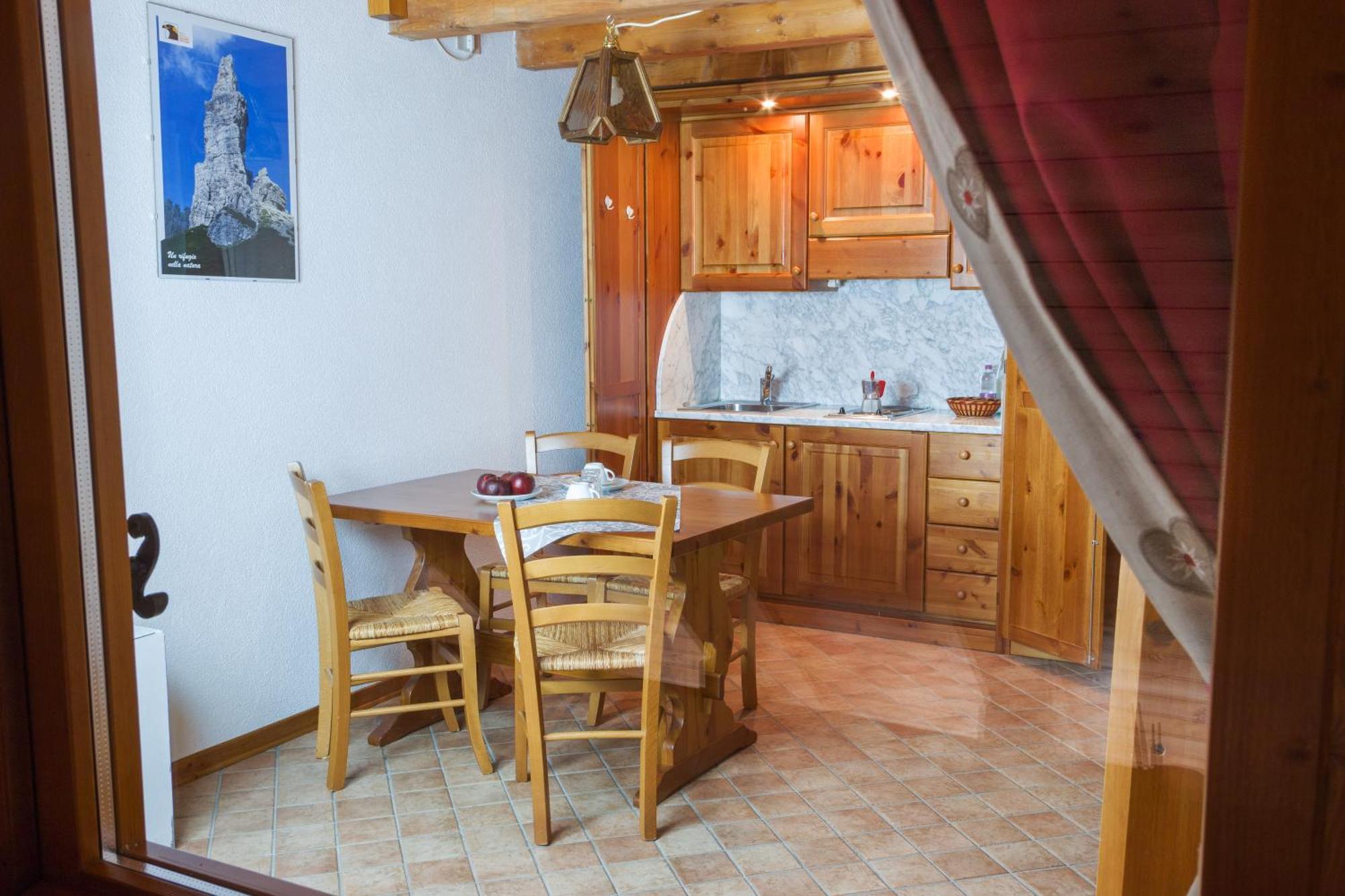 Agriturismo Pian dei Tass Barcis Bagian luar foto