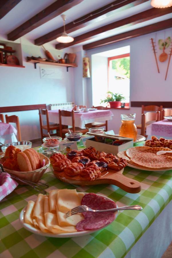 Agriturismo Pian dei Tass Barcis Bagian luar foto