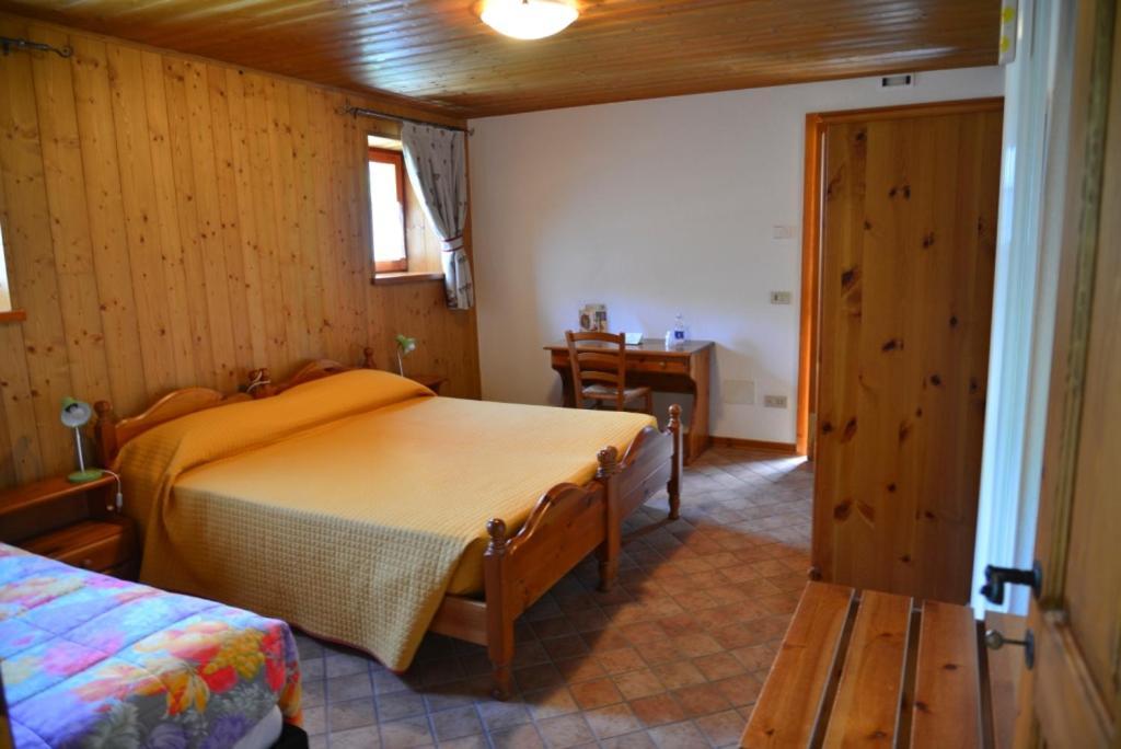 Agriturismo Pian dei Tass Barcis Bagian luar foto